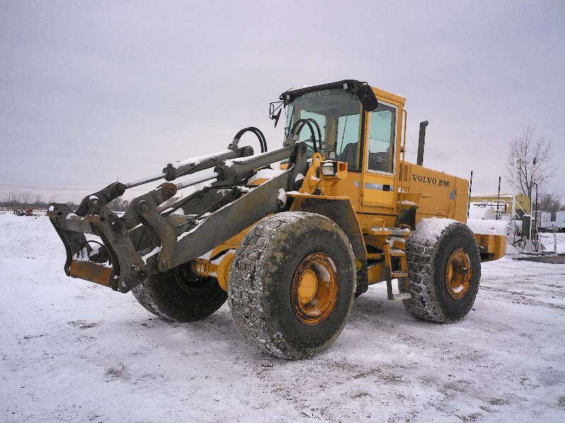 Wheel loader (5 to 30 tons ) Volvo L120B 1993 For Sale at EquipMtl