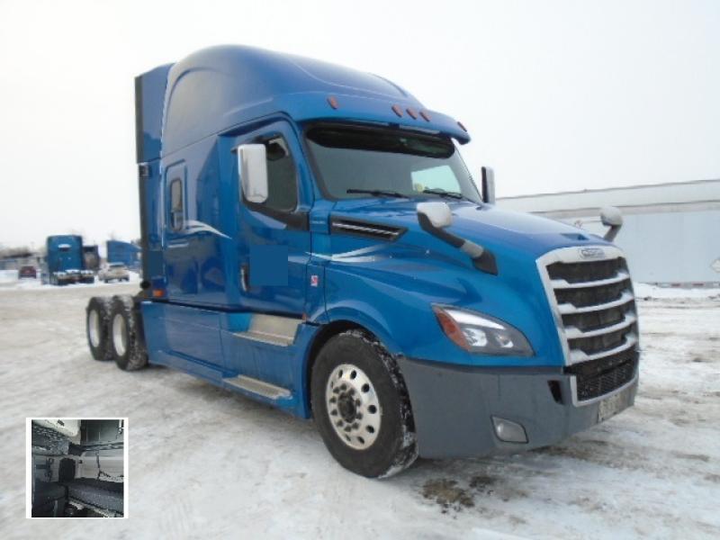 Tractor Truck 10 wheels Sleeper Freightliner Cascadia 126 2019 For Sale at EquipMtl