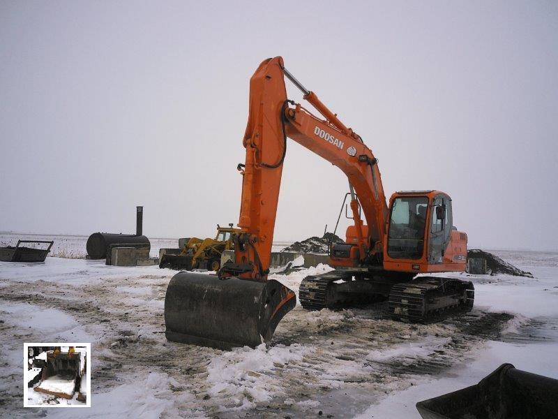 Excavatrice ( 9 à 19 tonnes) Doosan DX180 LC 2007 En Vente chez EquipMtl