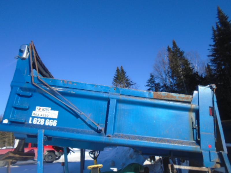 x) Truck attachment Poulin 15' 2012 For Sale at EquipMtl