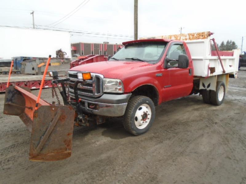 Plow truck Ford F550 XL Super Duty 2001 For Sale at EquipMtl