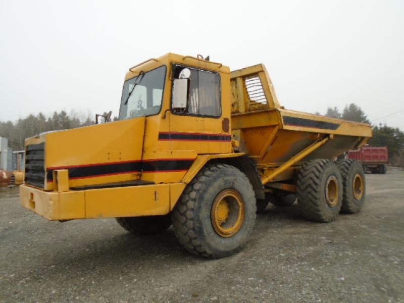 Camion articulé Caterpillar D250D 1993 En Vente chez EquipMtl