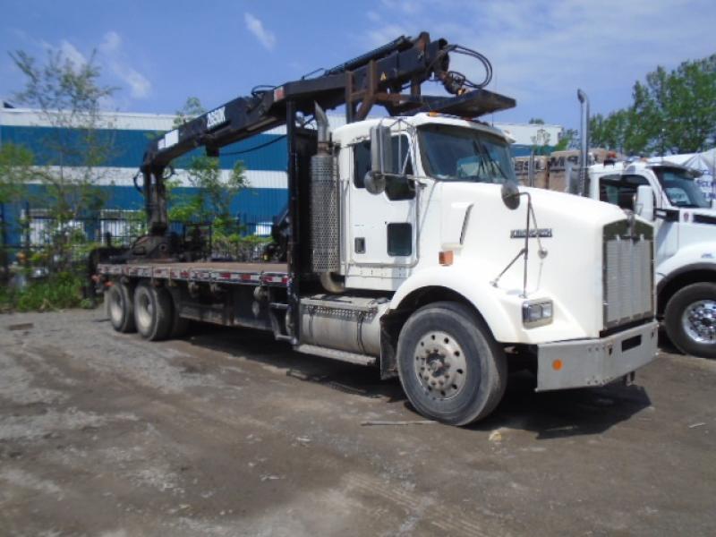 Crane truck Kenworth T800 2000 For Sale at EquipMtl