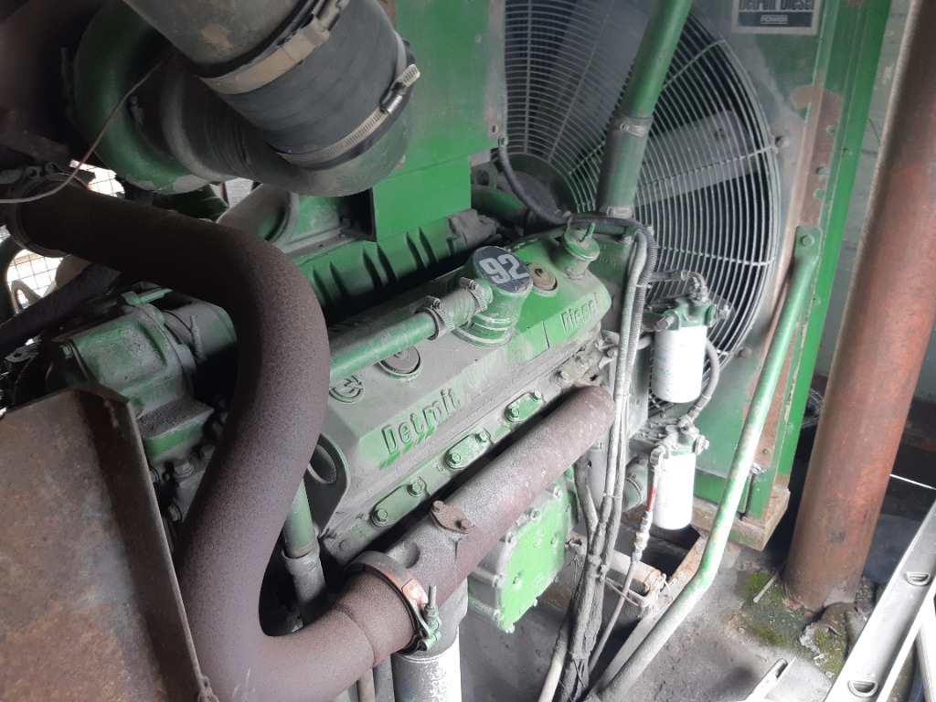 Generator Leroy Somer 8V92TAR360ULS69X 1988 For Sale at EquipMtl