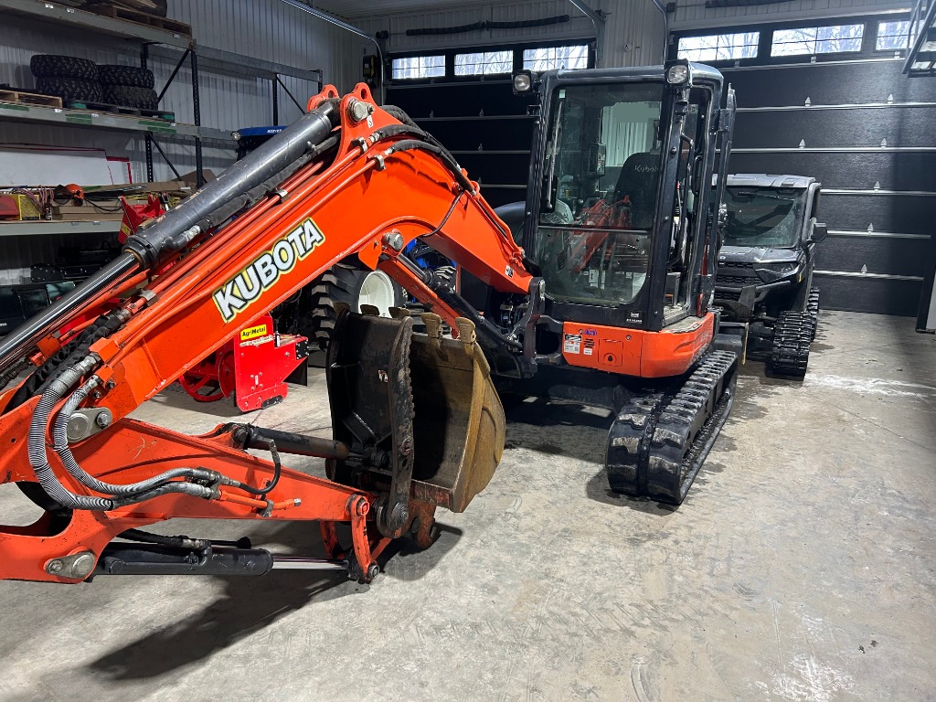 Excavator ( 8 tons and less) Kubota U55-4 2021 For Sale at EquipMtl