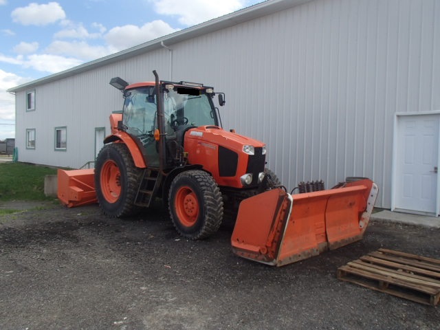 Tracteur neige 4X4 Kubota M110GX 2013 En Vente chez EquipMtl