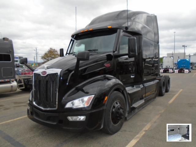Tractor Truck 10 wheels Sleeper Peterbilt 579 Ultraloft 2023 For Sale at EquipMtl