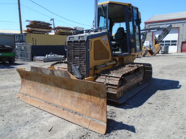 Tracteur à chaînes ( 0 à 15 tonnes) John Deere 450J LGP 2005 En Vente chez EquipMtl